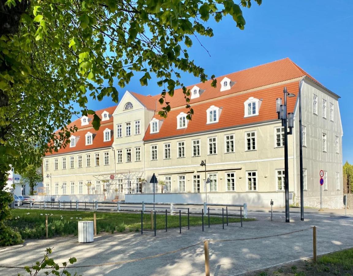 巴特多布兰 Friedrich Franz Palais酒店 外观 照片