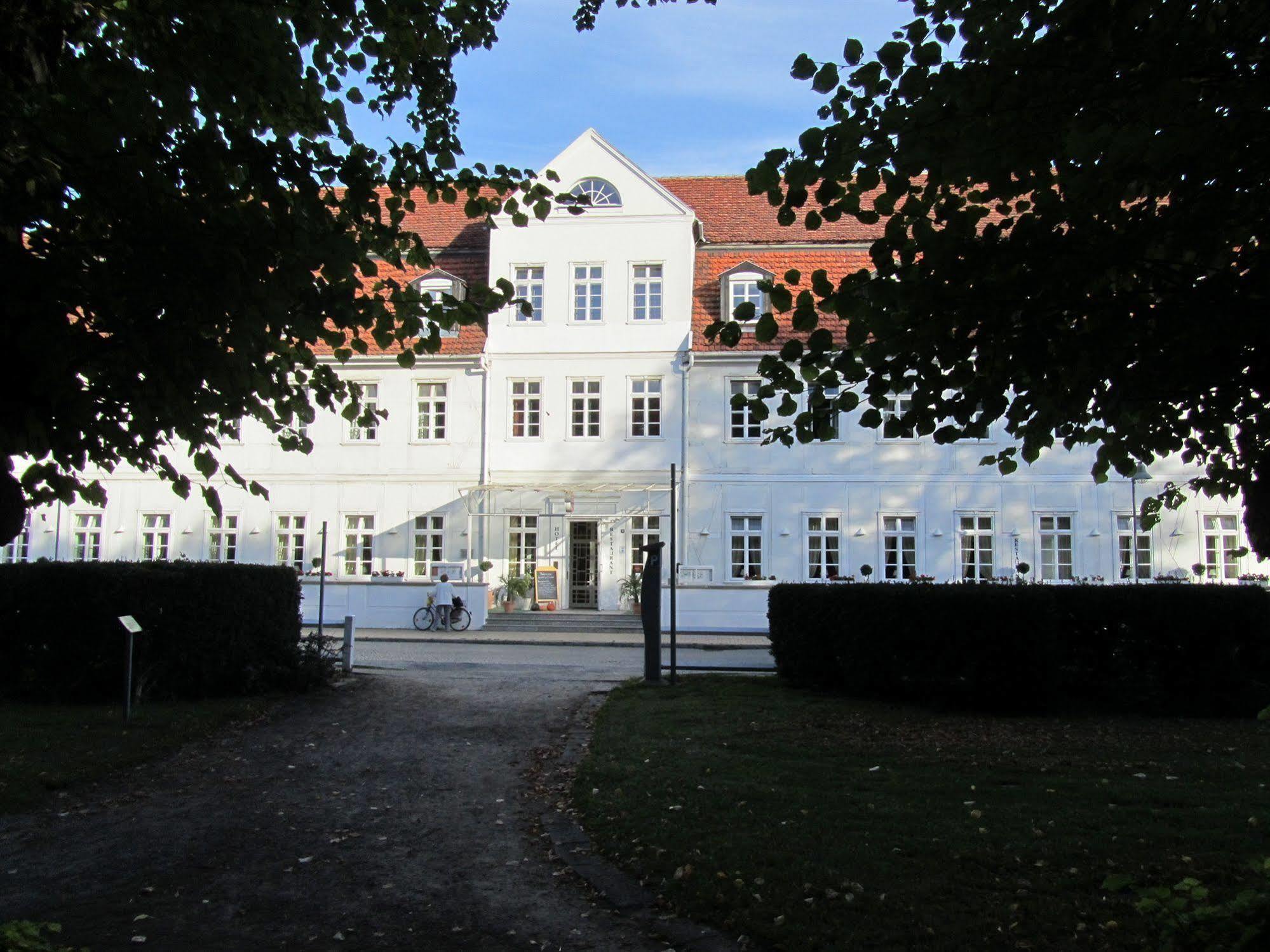 巴特多布兰 Friedrich Franz Palais酒店 外观 照片