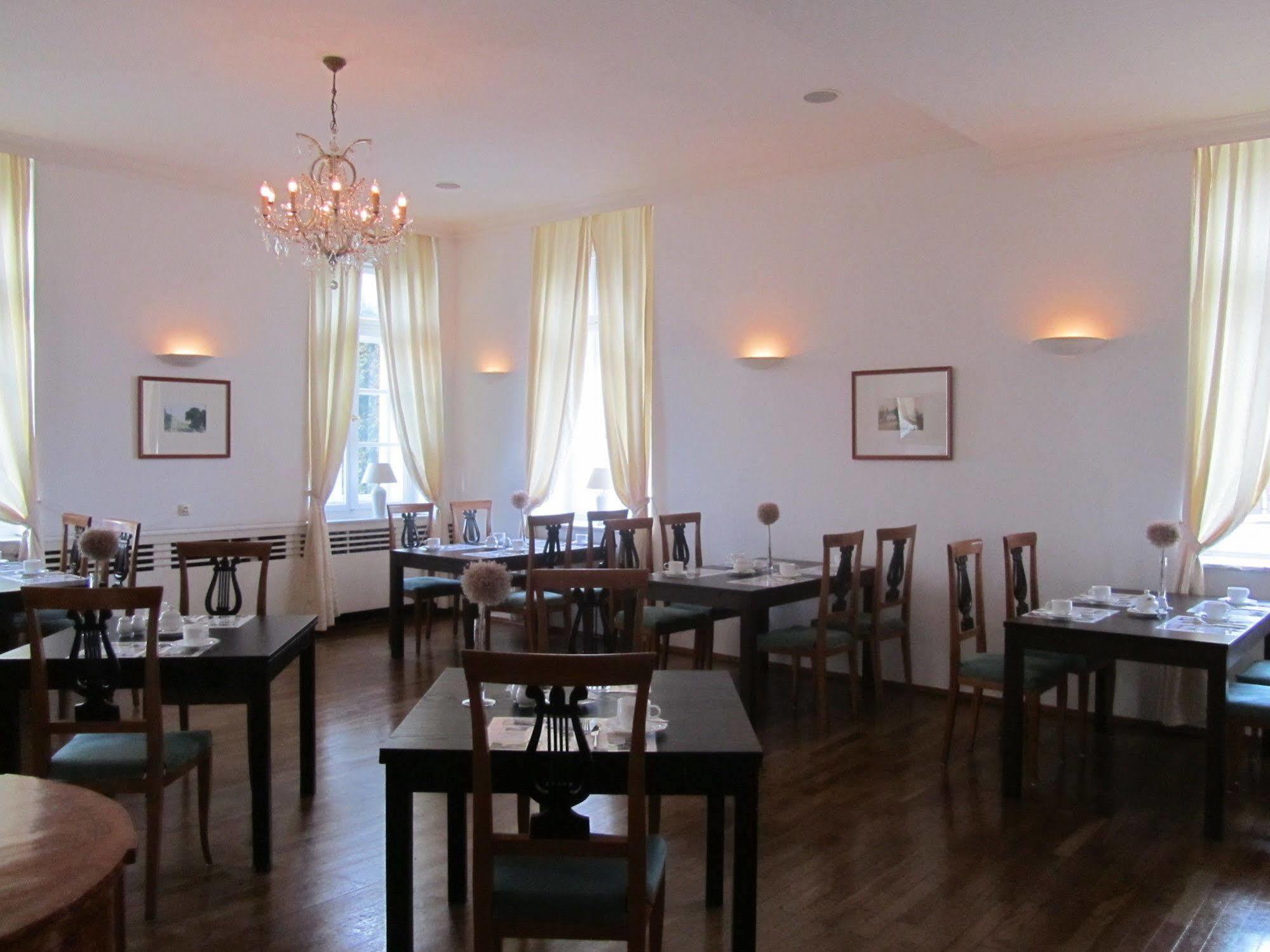 巴特多布兰 Friedrich Franz Palais酒店 外观 照片